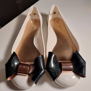 Ted Baker Black & White Bow Jelly Rubber Flats